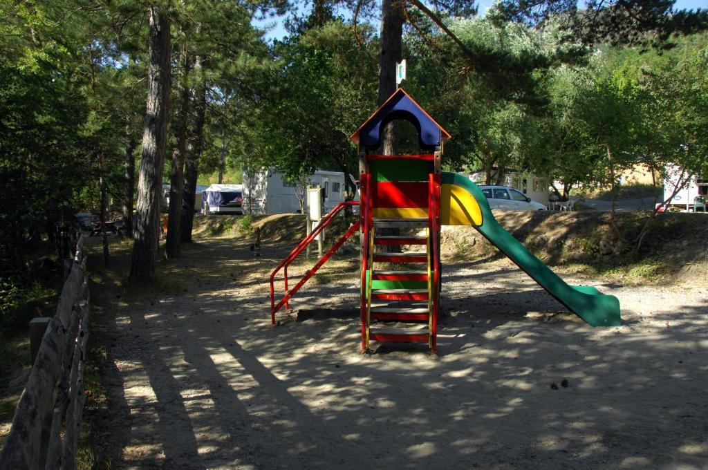 Camping La Ferme De Castellane Bagian luar foto