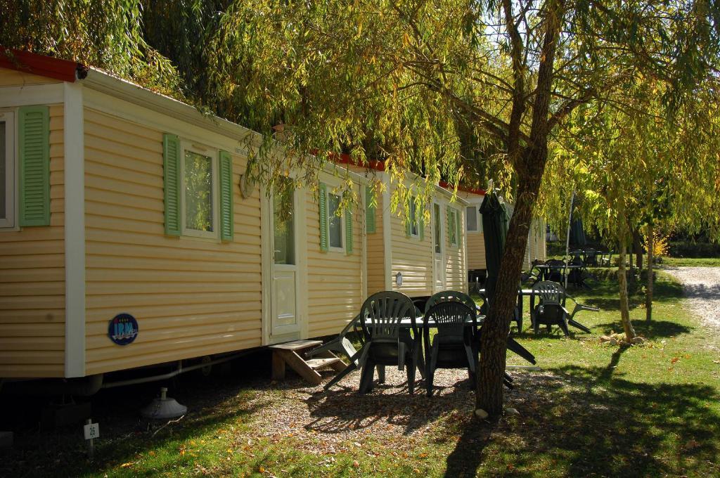 Camping La Ferme De Castellane Ruang foto