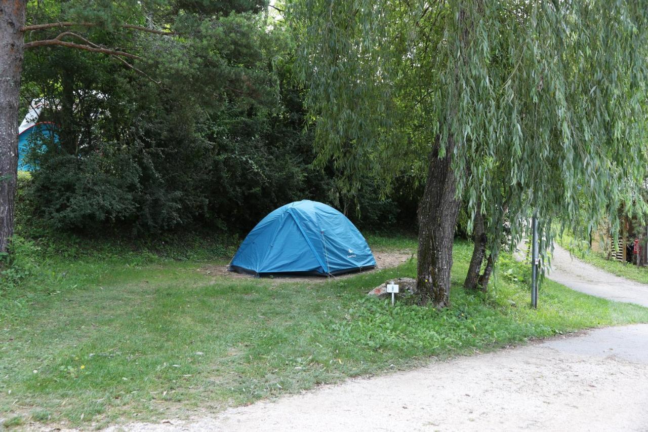 Camping La Ferme De Castellane Bagian luar foto